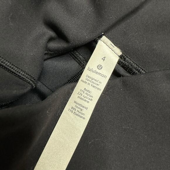 LULULEMON In Movement Crop Everlux 19" Black Cropped Leggings Women's Size 4 - Picture 5 of 9